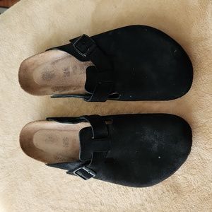 Black birkenstock clogs